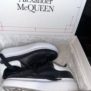 Alexander McQueen size 32 UK 1 Us